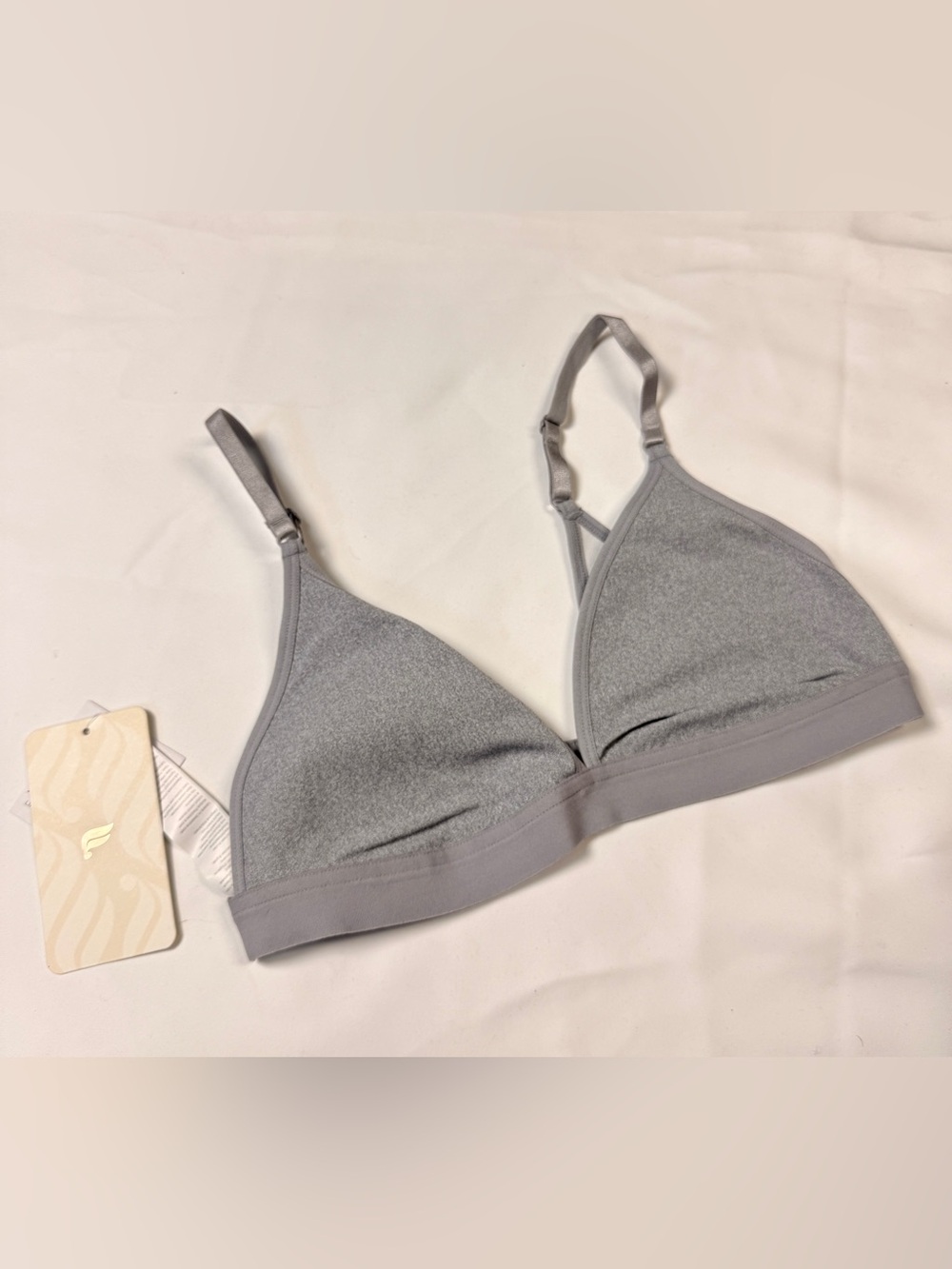 NWT ATHLETA Noelle Sculptknit  Bralette Medium Gray Pullover Adjustable Straps